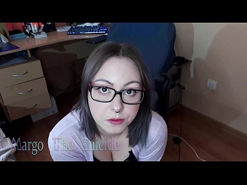 ❤️ Noia sexy amb ulleres xucla un consolador profundament davant la càmera ❤ Vídeo sexual al ca.japangaysex.ru ❌